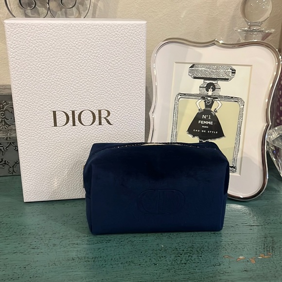 New Dark Blue Dior Makeup Bag and Dior Box - Picture 1 of 8